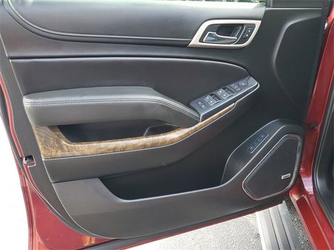 Used 2019 GMC Yukon XL Denali w/ Denali Ultimate Package image 24