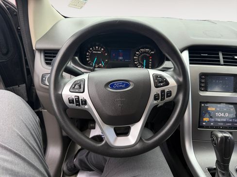 Used 2013 Ford Edge SE FWD image 12