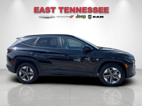 Used 2025 Hyundai Tucson SEL AWD/4WD image 2