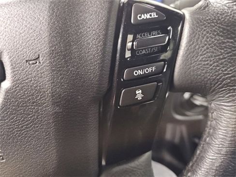 Used 2022 Nissan Frontier PRO-4X w/ Pro-4X Premium Package image 18