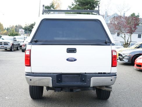 Used 2012 Ford F350 Lariat w/ Lariat Interior Pkg image 4