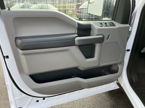 Used 2020 Ford F150 XLT w/ Trailer Tow Package image 17