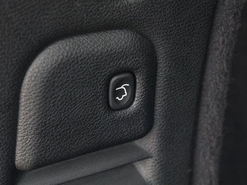 Used 2024 Dodge Durango GT RWD image 32