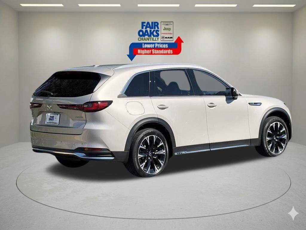 Used 2024 MAZDA CX-90 Plug-In Hybrid w/ Premium Plus AWD/4WD image 8