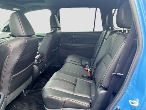 Used 2025 Honda Passport TrailSport image 25