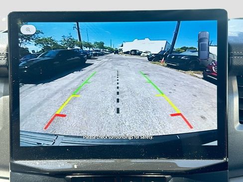 Used 2024 Ford Expedition XLT AWD/4WD image 15