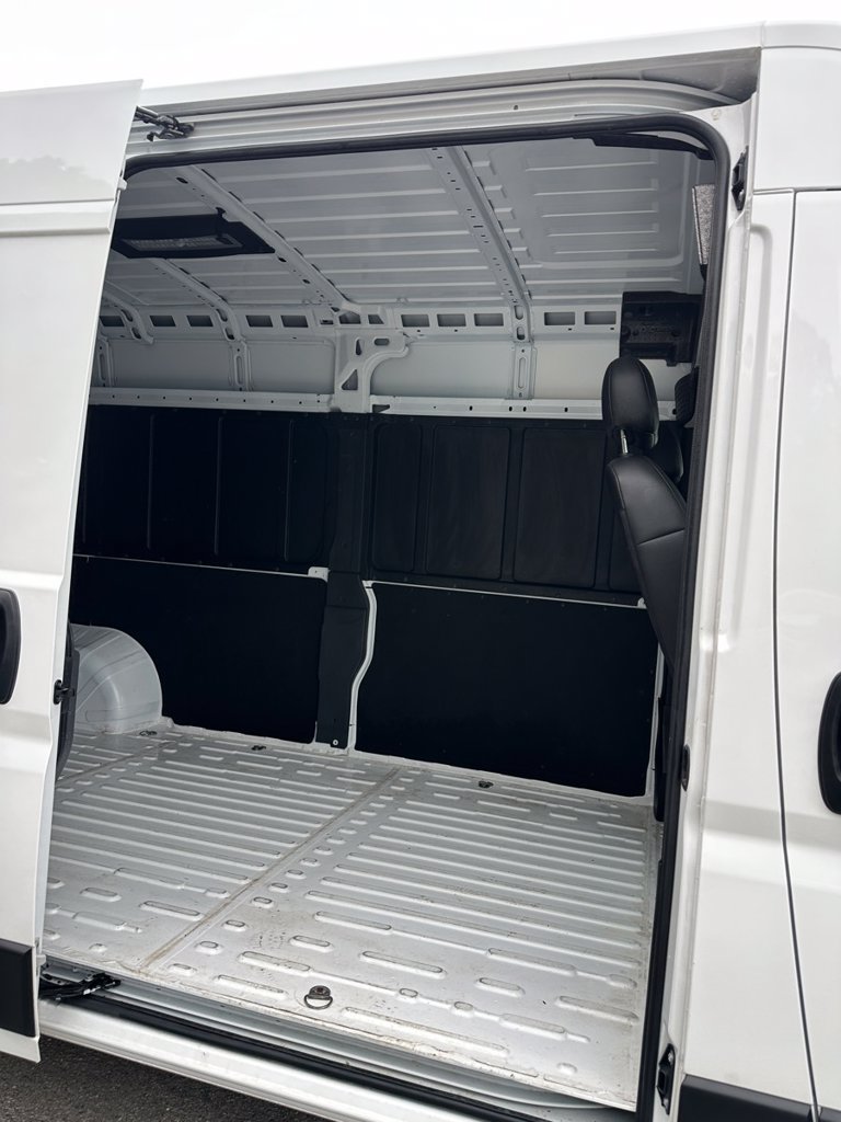 Used 2026 RAM ProMaster 2500 w/ Convenience Group FWD image 25