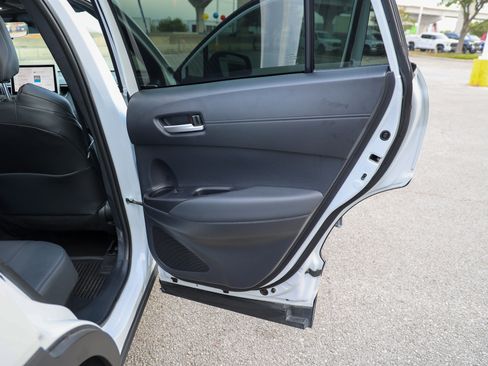 Used 2026 Toyota Corolla Cross XSE w/ Convenience Package image 31