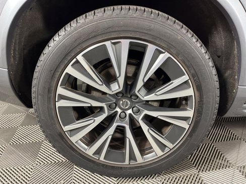 Used 2020 Volvo XC90 T6 Momentum AWD/4WD image 13