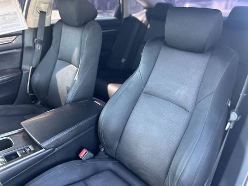 Used 2019 Honda Accord LX image 14