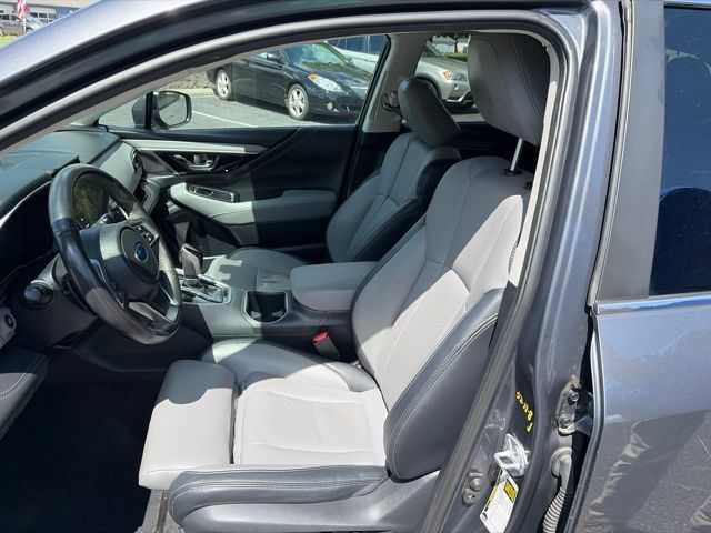 Used 2024 Subaru Outback Limited AWD/4WD image 3