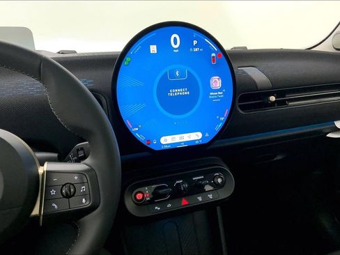 Certified 2025 MINI Cooper S image 5