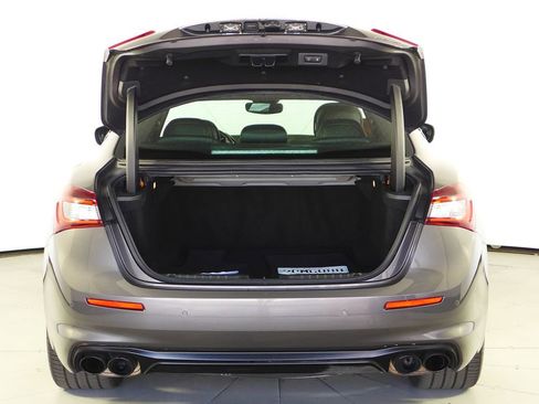 Used 2020 Maserati Ghibli image 10