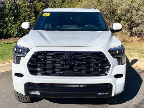Used 2025 Toyota Sequoia Platinum image 2