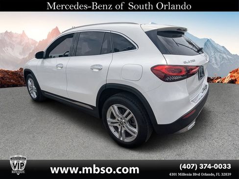 Certified 2023 Mercedes-Benz GLA 250 4MATIC w/ Premium Package image 17