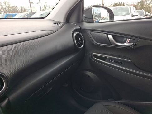 Used 2022 Hyundai Kona SEL w/ Convenience Package image 31