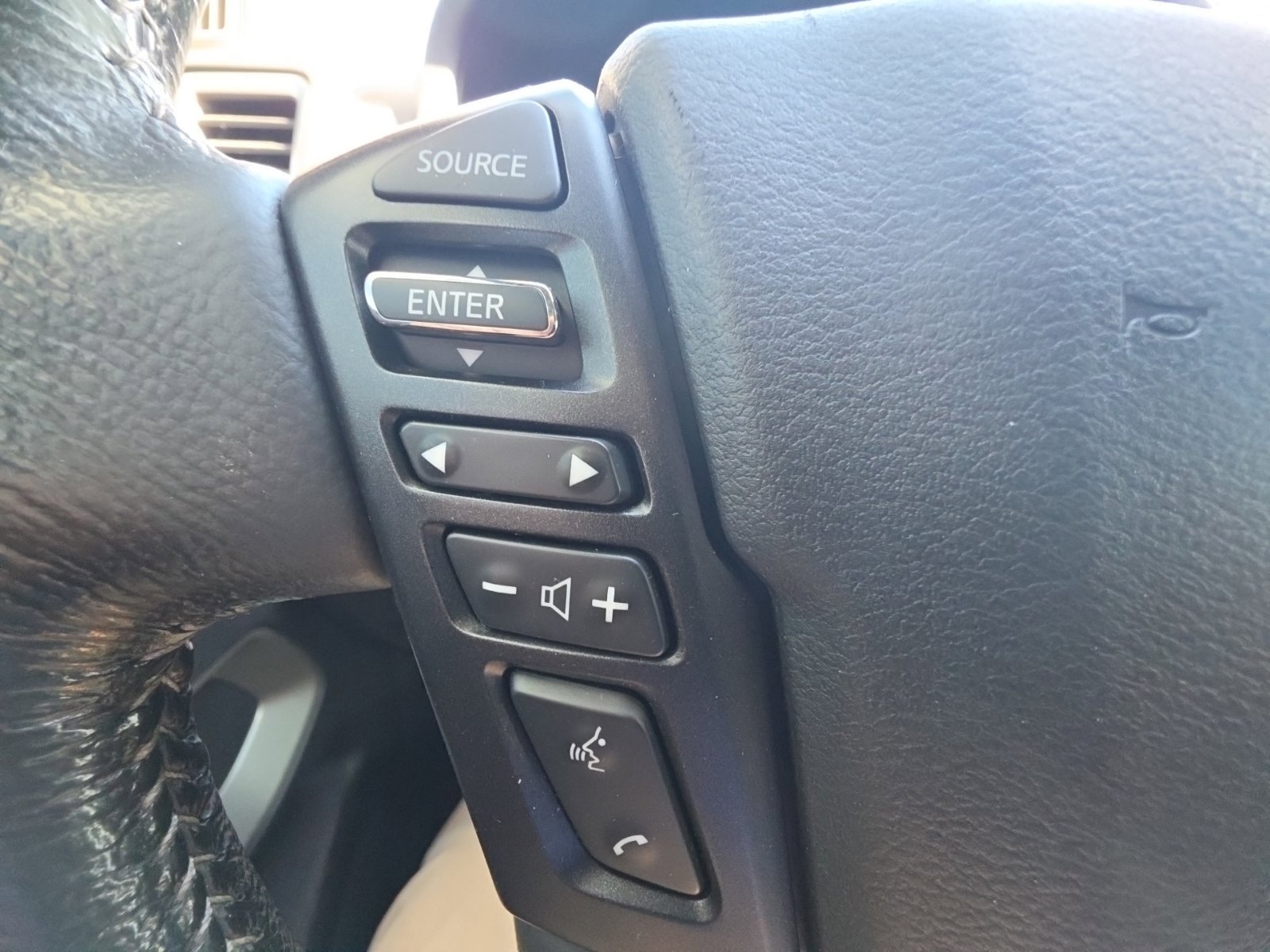 Used 2022 Nissan Frontier SV RWD image 11