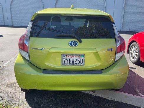 Used 2016 Toyota Prius C Three image 5