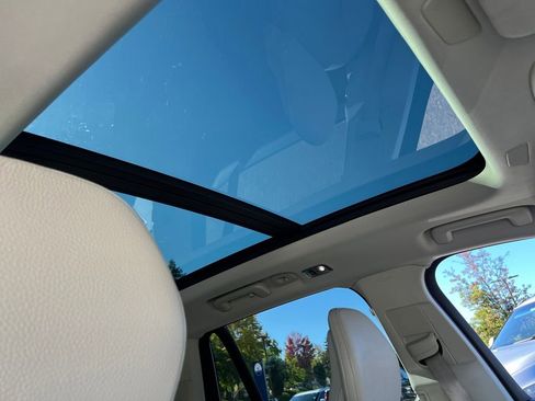 Used 2022 Volvo XC90 T6 Momentum w/ Advanced Package image 24