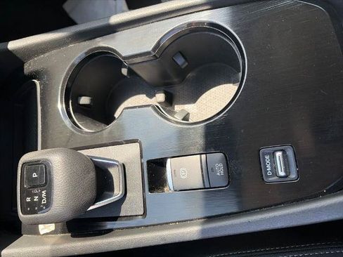 Certified 2023 Nissan Rogue SV FWD image 18