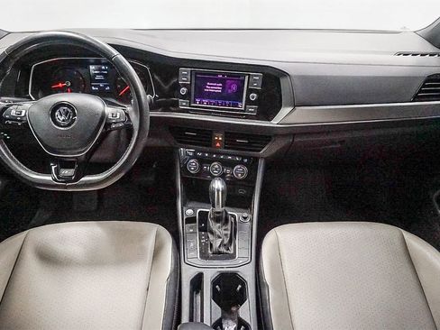 Used 2019 Volkswagen Jetta R-Line w/ R-Line Cold Weather Package image 13