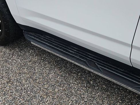 Certified 2022 Chevrolet Tahoe LT AWD/4WD image 24