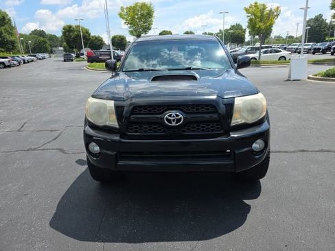 Used 2011 Toyota Tacoma 4x4 Double Cab w/ TRD Sport Pkg image 5