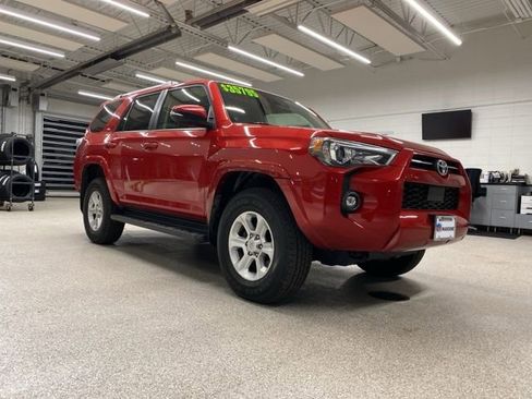 Used 2021 Toyota 4Runner SR5 Premium image 2