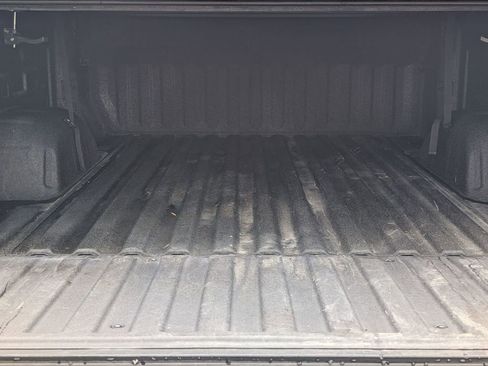 Used 2022 Chevrolet Silverado 1500 LT image 17