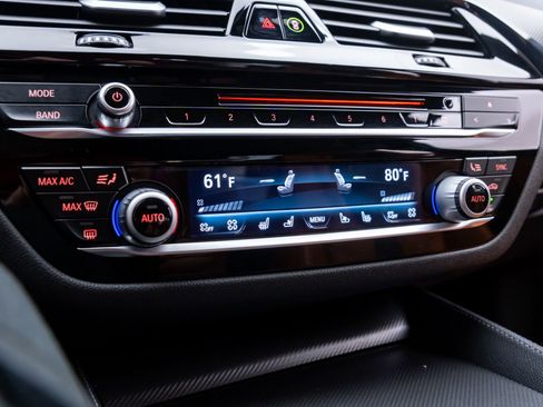 Used 2019 BMW M5 image 26