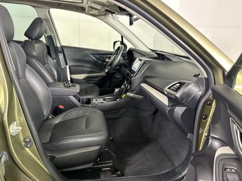 Used 2022 Subaru Forester Limited image 29