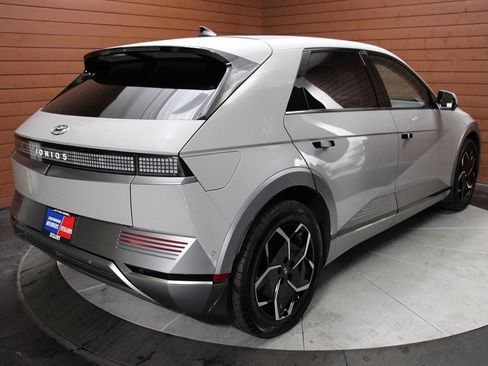 Used 2023 Hyundai Ioniq 5 Limited image 4