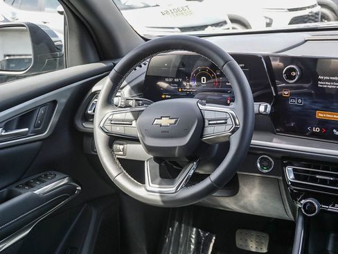 New 2026 Chevrolet Traverse LT FWD image 16