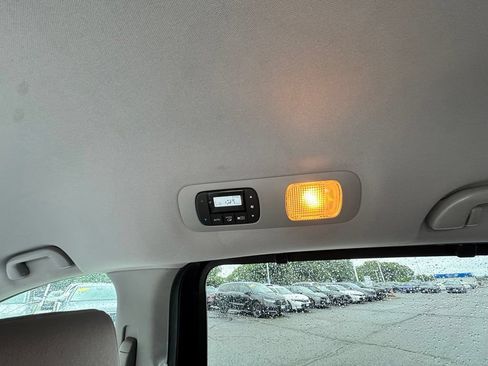 Used 2019 Honda Odyssey EX image 27