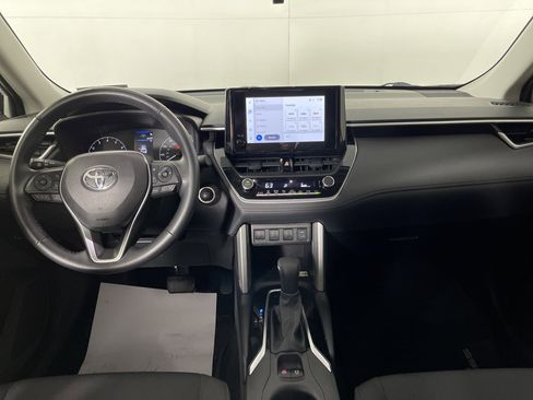 Used 2023 Toyota Corolla Cross LE image 13
