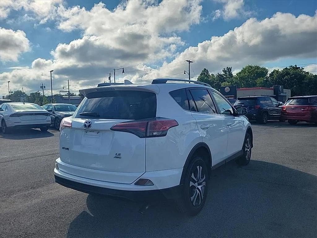 Used 2017 Toyota RAV4 LE w/ All Weather Liner Package AWD/4WD image 5
