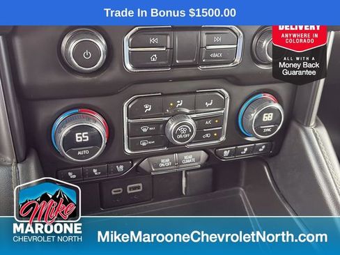 Used 2023 Chevrolet Suburban Premier image 28