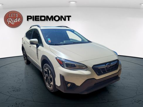Used 2021 Subaru Crosstrek 2.5i Limited w/ Moonroof Package 2 AWD/4WD image 3
