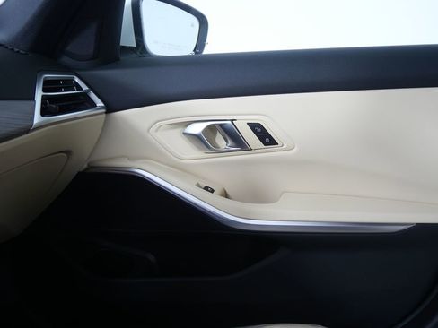 New 2026 BMW 330i xDrive Sedan w/ Premium Package image 25