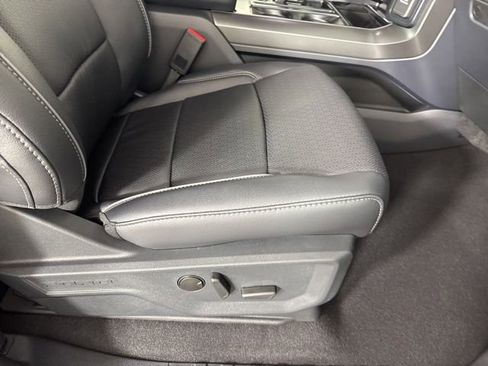 New 2025 Ford F150 Lariat w/ Equipment Group 501A Mid image 23