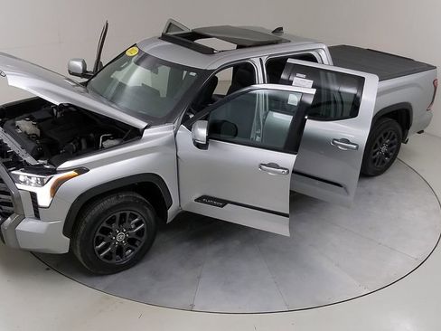 Used 2022 Toyota Tundra Platinum w/ Advanced Package AWD/4WD image 57