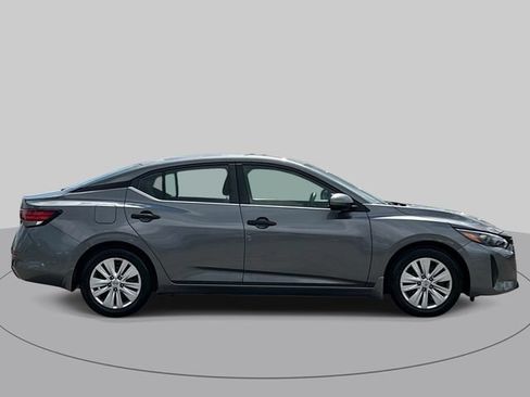 Used 2024 Nissan Sentra S FWD image 3