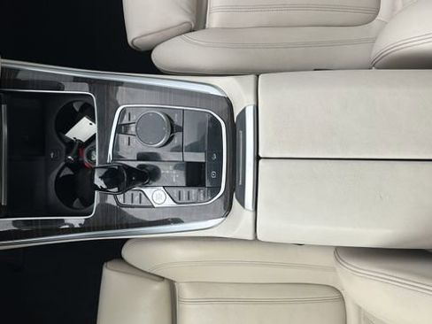 Used 2019 BMW X5 xDrive40i w/ Premium Package 2 AWD/4WD image 14