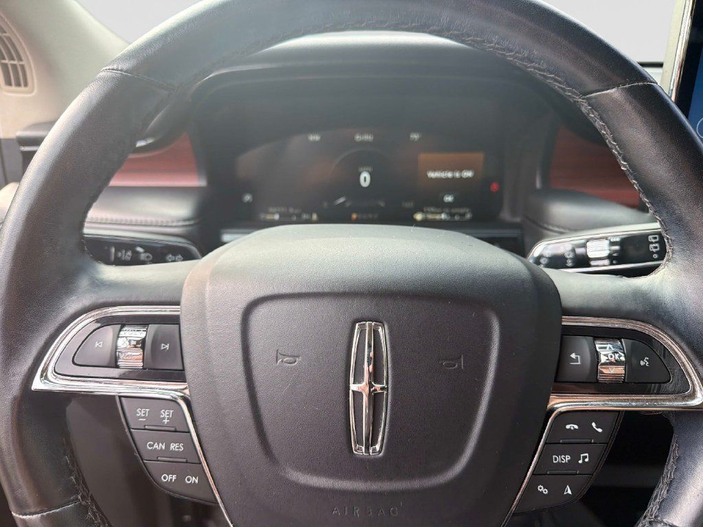 Used 2023 Lincoln Nautilus Reserve AWD/4WD image 27