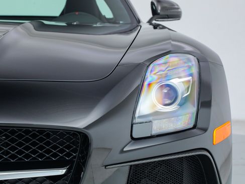 Used 2014 Mercedes-Benz SLS AMG Black Series image 39