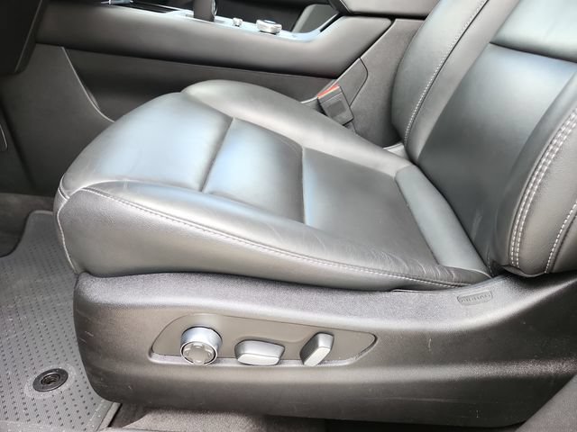 Used 2025 Cadillac XT4 Premium Luxury AWD/4WD image 25