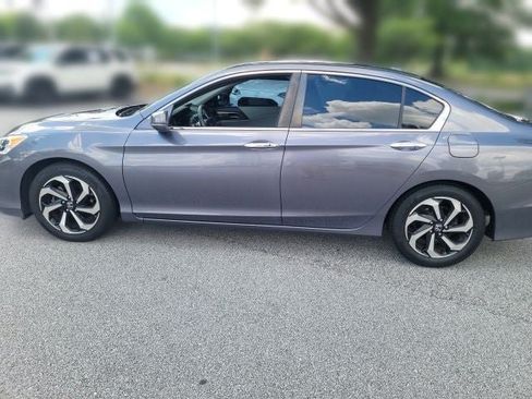 Used 2017 Honda Accord EX image 6