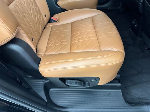 Used 2025 Kia Telluride SX Prestige X-Line image 33