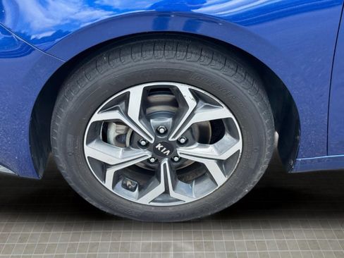 Used 2019 Kia Forte LXS FWD image 14