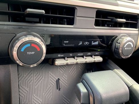 Used 2025 Toyota Tacoma SR RWD image 31